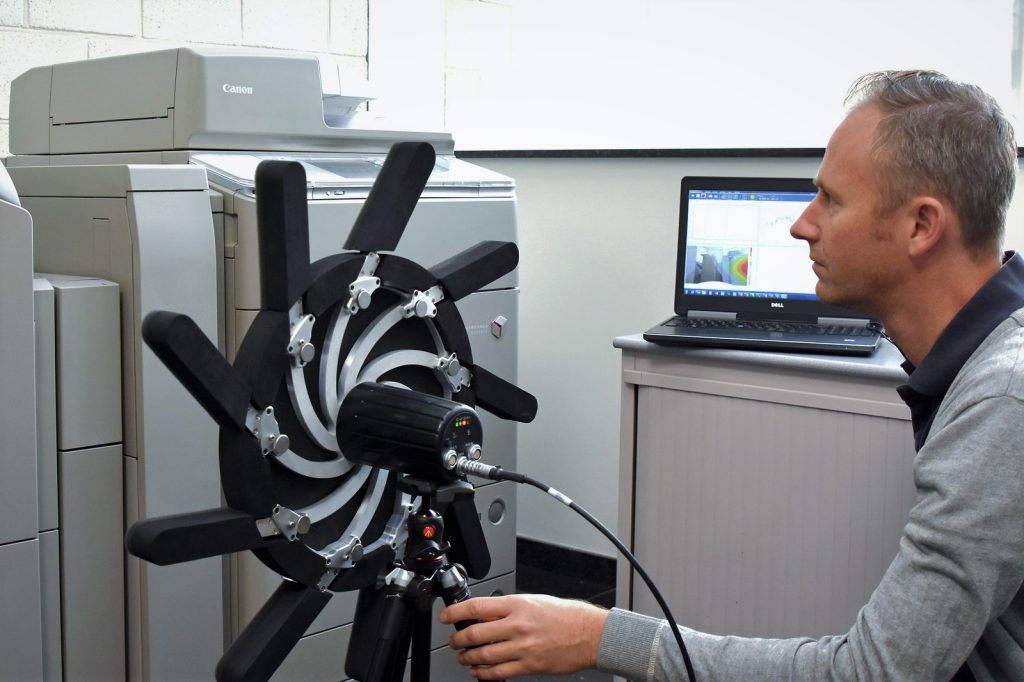 Simcenter Sound Camera acoustic testing Simcenter Sound Camera acoustic testing